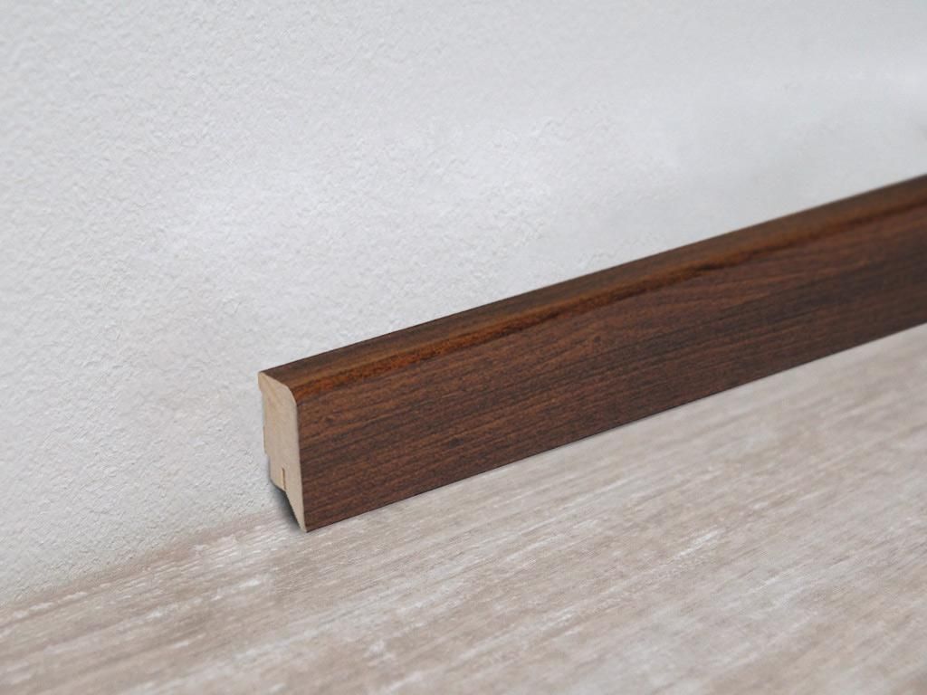 PROFI | 2,50 m | Braun 58mm Sockelleiste Nussbaum Wenge Nachbildung, Folierte Sockelleiste mit MDF Kern, Hohe Oberflächenqualität, Einfache Clipt...