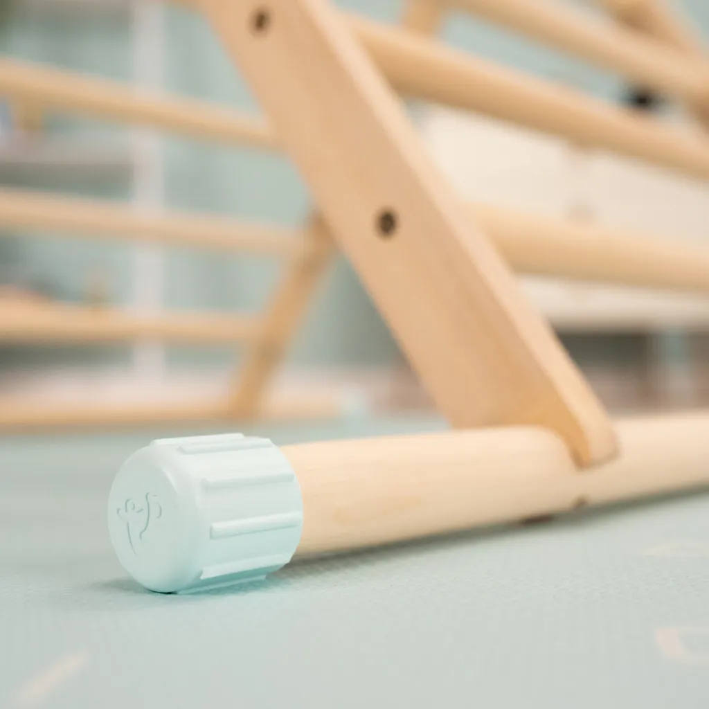 Triangle d'escalade bois TP Toys : solution motricité bébé sans écran - 4
