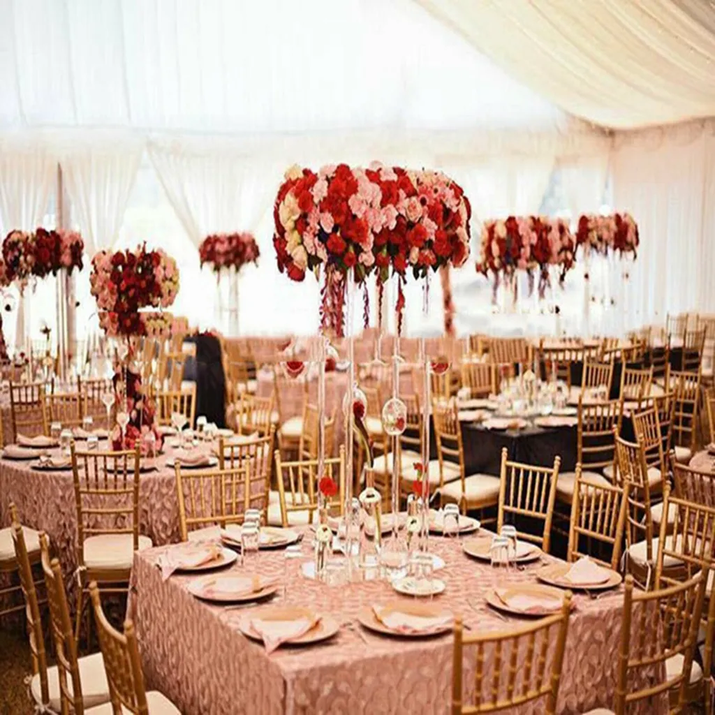 Colonnes à fleurs pour décoration de mariage et fêtes en métal blanc