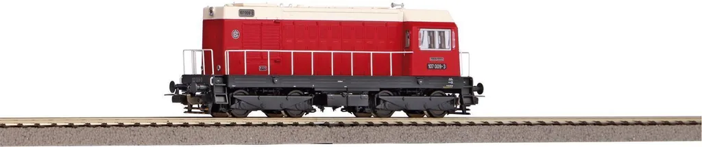 Locomotive de manœuvre diesel BR 107 DR IV Piko 52420 idéale pour vos triages