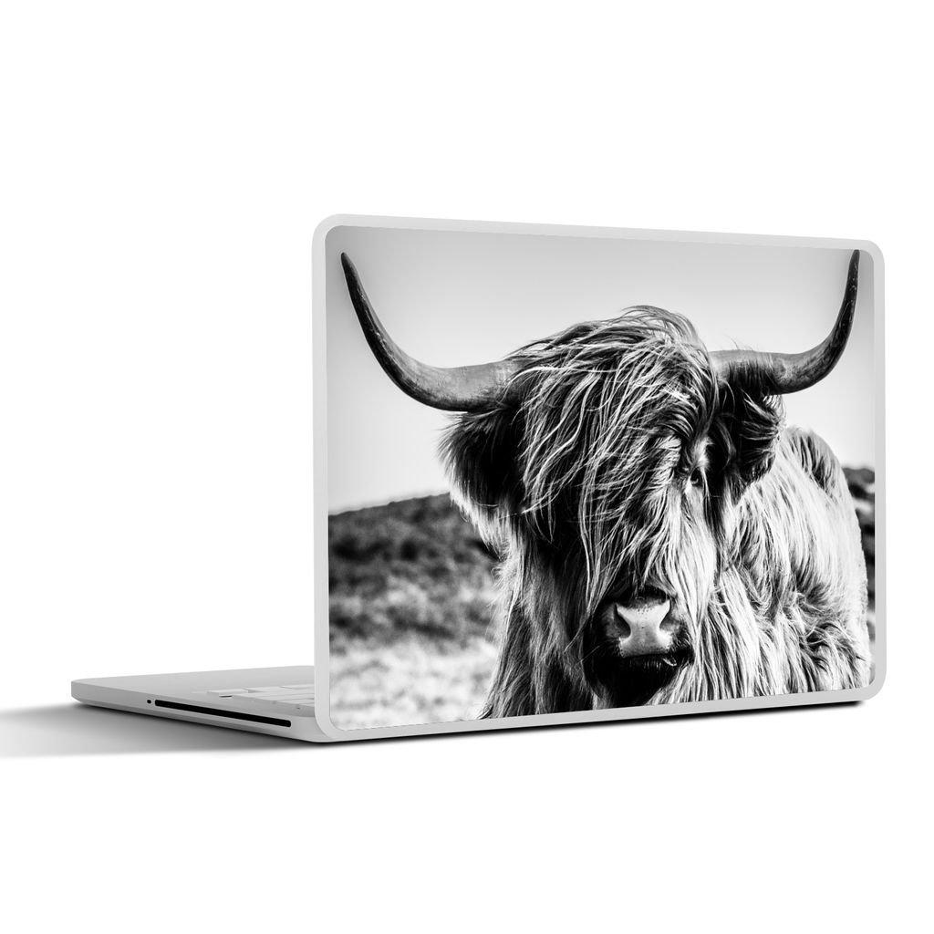MuchoWow Laptop Aufkleber Sticker Cover Kuh - Schottischer Hochländer - Schwarz - Weiß - Tier - Natur - Wildtiere 25x18 cm - Laptop-Deko