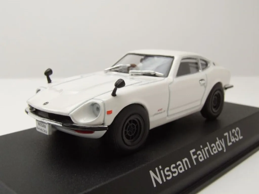 Nissan Fairlady Z 1969 Norev 420144 blanche finition métal 1:43 détaillée