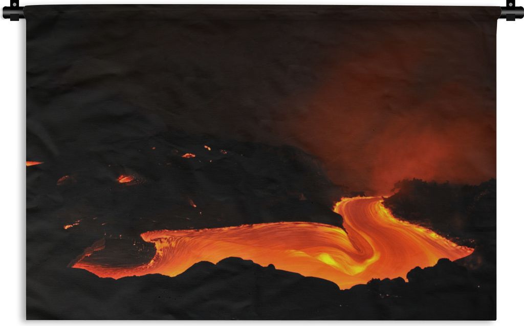 MuchoWow Wandteppich Wandbehang Ein Fluss aus Lava fließt in der Dunkelheit 90x60 cm Tapisserie Dekoration Wandtuch - Wandskulpturen - Bildteppich