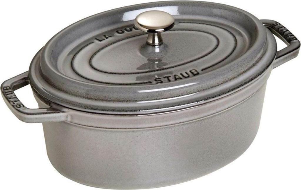 A Staub cast iron pot with lid.