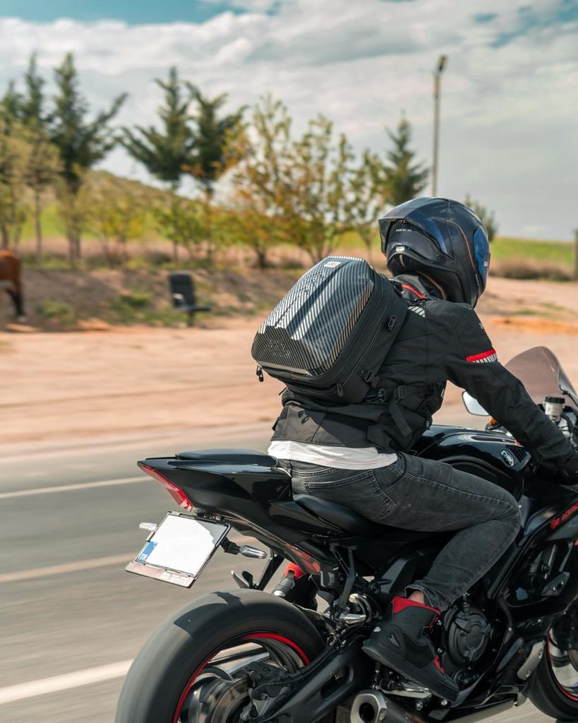 Wasserdichte Motorrad-Hecktasche - erweiterbarer Stauraum - 24-35 l