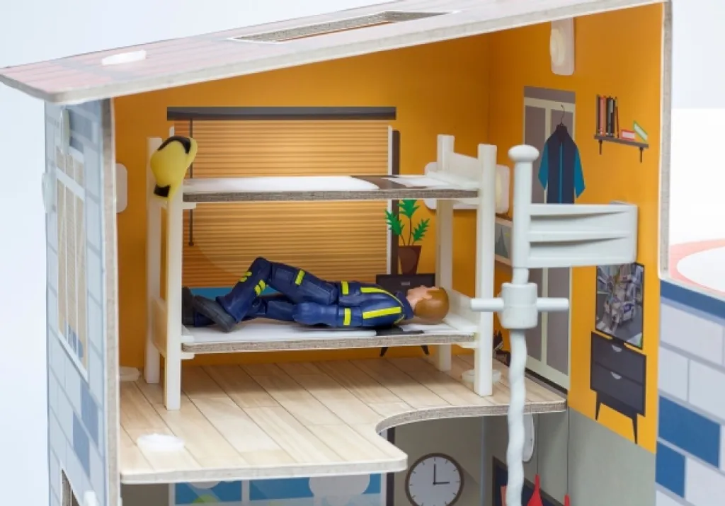 Caserne de Pompiers Junior Kit Revell - Jeu de Construction Éducatif