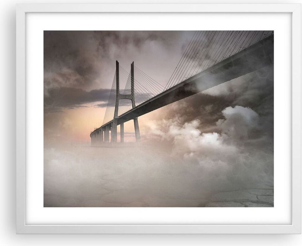 Gerahmtes Poster - Weißer Rahmen - Brücke Nebel Wasser - 50x40 cm - Wand Bild - Wanddeko - Wandbilder - Kunstposter - Wandposter - Bilderrahmen -...