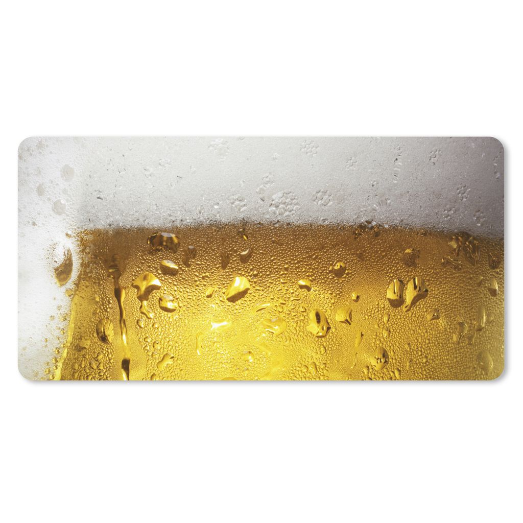 MuchoWow Schreibtischunterlage Überfülltes Bierglas mit Kondenswasser 80x40 cm - XXL Mauspad - Gaming Mauspad