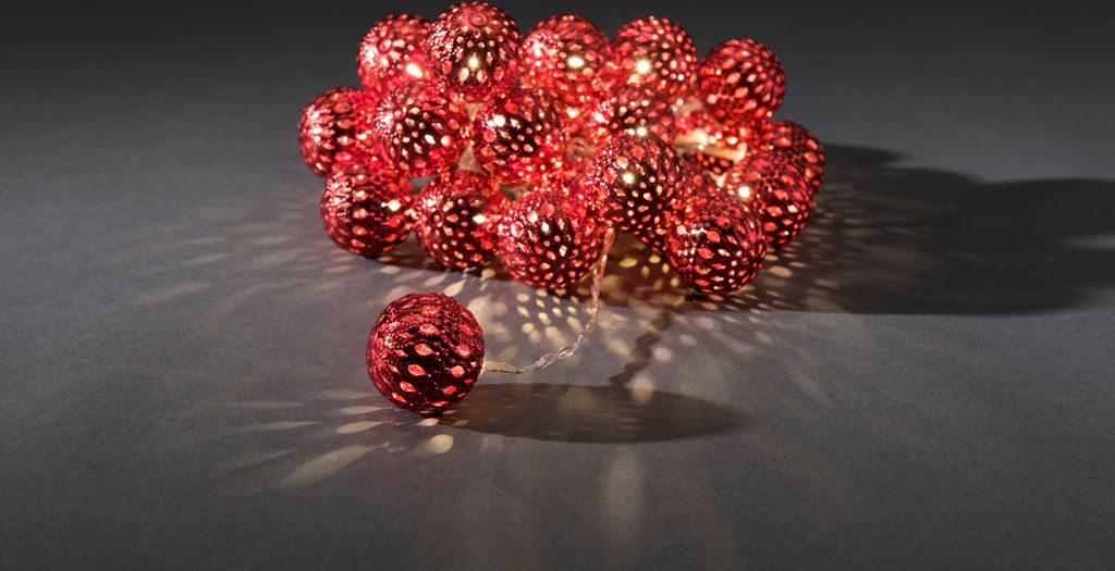 Konstsmide - LED Dekolichterkette, rote Metallbälle, 24 Produktbild 