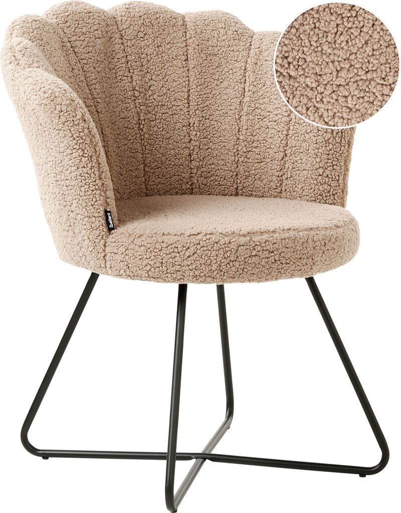BELIANI Sessel Beige Bouclé Rund Muschel-Design mit Schwarzem Metallgestell Retro Wohnzimmer Schlafzimmer Flur Diele Möbel Ausstattung Sitzmöbel