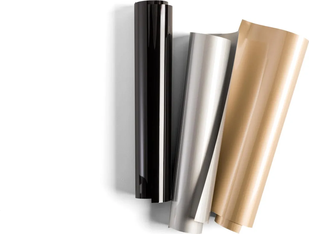 Cricut 2004556 Lot de 3 Stylos à Pointe Moyenne Noir Or et Argent 1.0mm