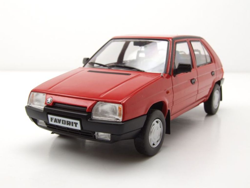 Škoda Favorit 1989 červený model auta 1:24 Whitebox Obrázok produktu 