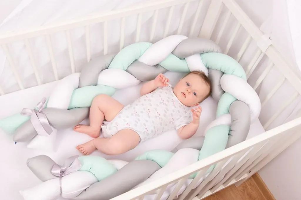 Protège-bébé Tresse 200 cm BabyMatex Menthe : Fini les chocs au lit !
