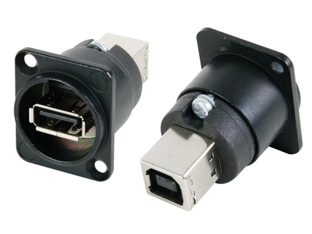 Évitez l'Usure des Ports USB avec la Traversée Neutrik Noire en D A/B