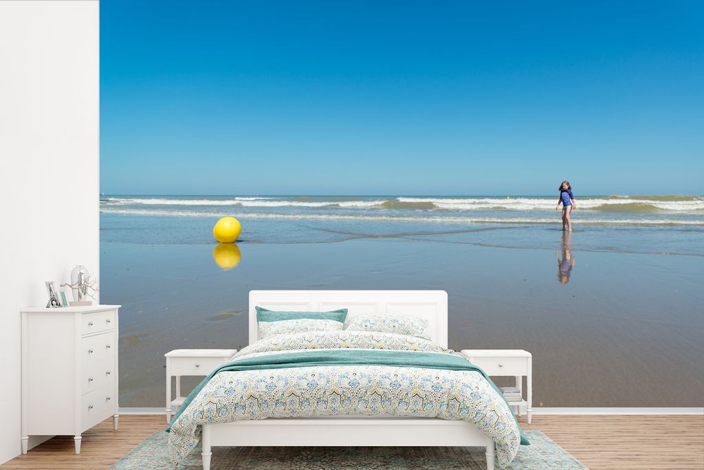 MuchoWow Fototapete für Wohnzimmer oder Schlafzimmer Wandtapete Vinyl Motivtapete Nordsee - Strandball - Gelb - 600x400 cm - Vinyltapeten