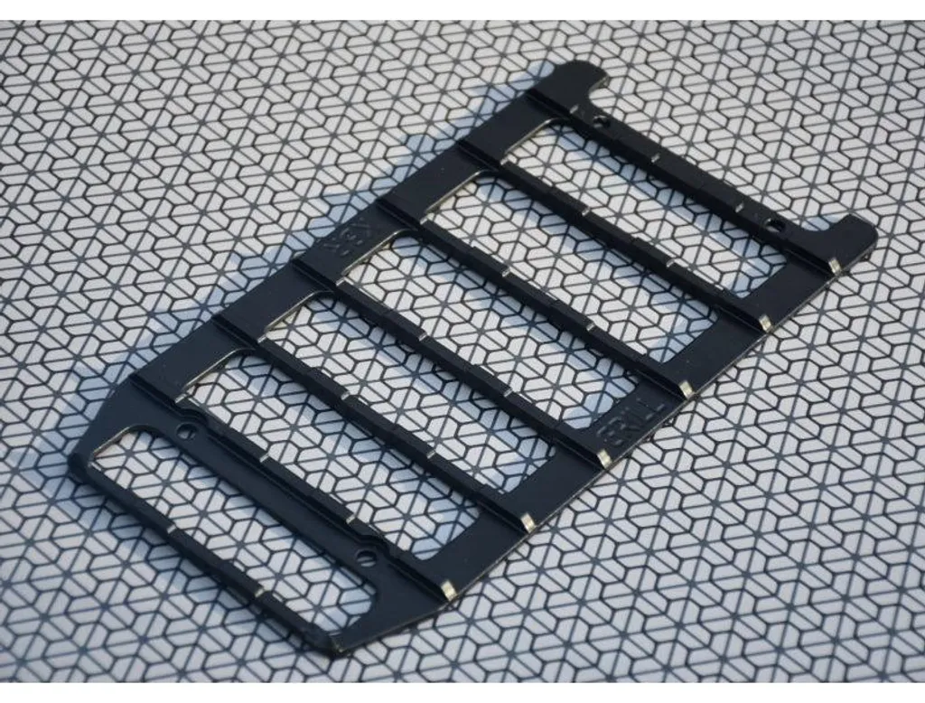Grille Kickbike pour Treplank en aluminium noir résistant - 25,3 x 13 cm