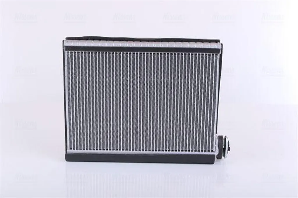 Évaporateur NISSENS 92364 pour Discovery et Range Rover OE AH2219850AA