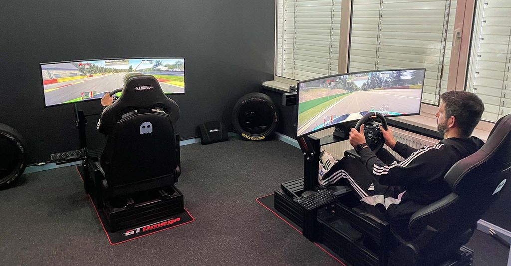 mydays Sim Racing Hamburg; Erlebnis verschenken oder selbst erleben; Gutschein für 4 Person(en)