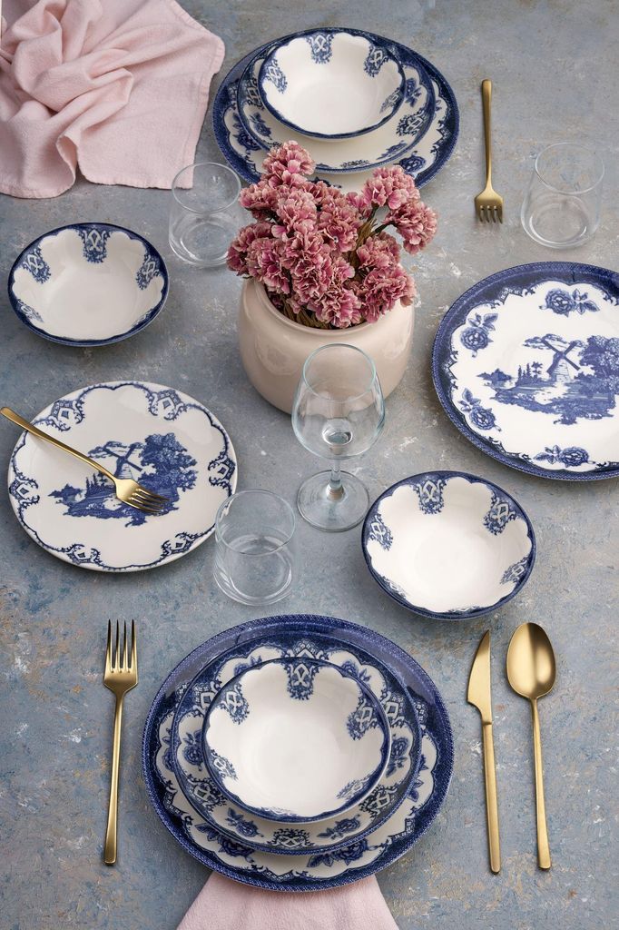 Hermia Concept, Hochwertiges 24-teiliges Dinner Set aus 100% Porzellan, Weiß und Blau | 6 Servierplatten (26 cm), 6 Teller (21,5 cm), 6 Schalen (1...