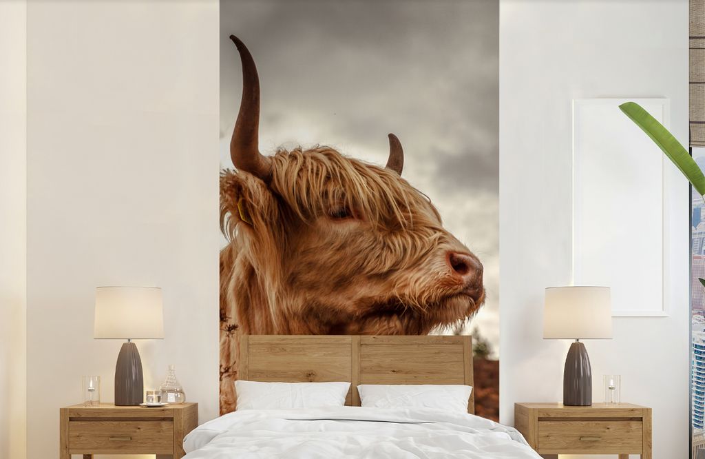 MuchoWow Fototapete für Wohnzimmer oder Schlafzimmer Wandtapete Vinyl Motivtapete Scottish Highlander - Strauch - Heidekraut - 120x240 cm - Hint...