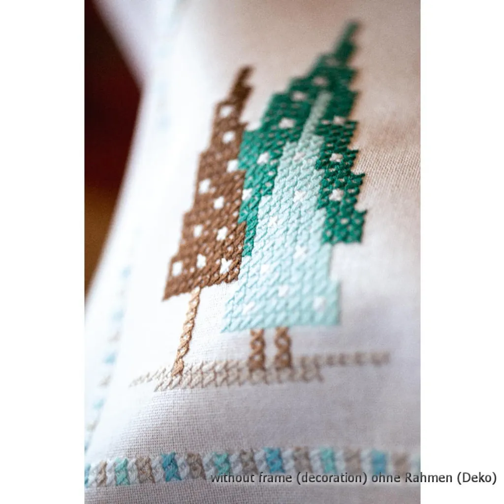 Nappe brodée Nordic pour décoration de table - Kit broderie Vervaco