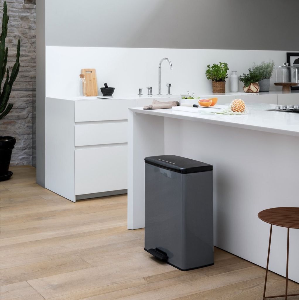 Best HD Pictures about  Luxus Curver Mlleimer Duo Ebenbild  with No AI Images