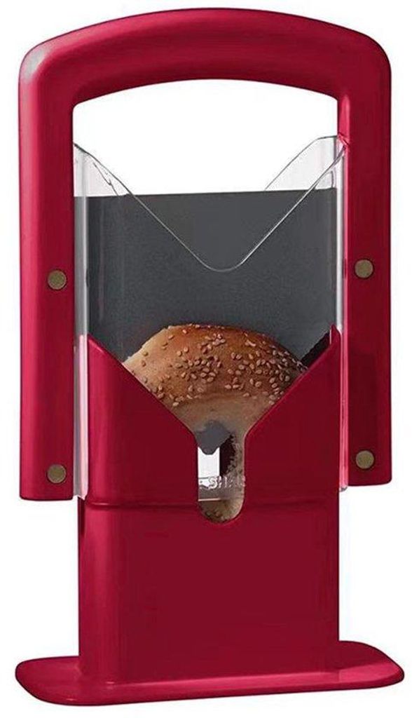 Toaster, roter Kuchenmesser