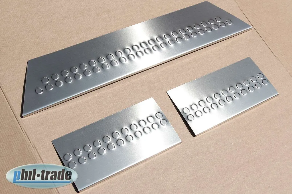 Seuils de porte pour VW T5 et T6 en Inox avec bordage - Accessoire 3 pces