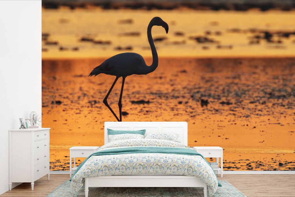 MuchoWow Fototapete für Wohnzimmer oder Schlafzimmer Wandtapete Vinyl Motivtapete Die Silhouette eines Flamingos bei Sonnenuntergang - 450x300 c...
