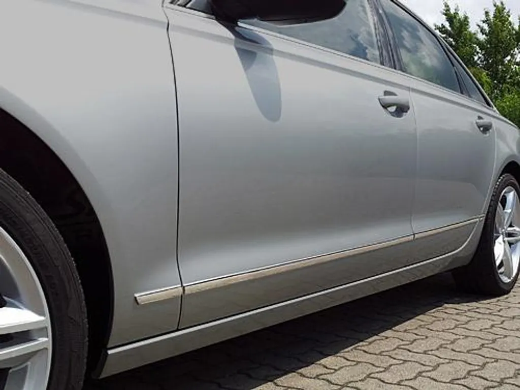 Protection de porte Audi A6 C7 contre rayures avec baguettes chromées
