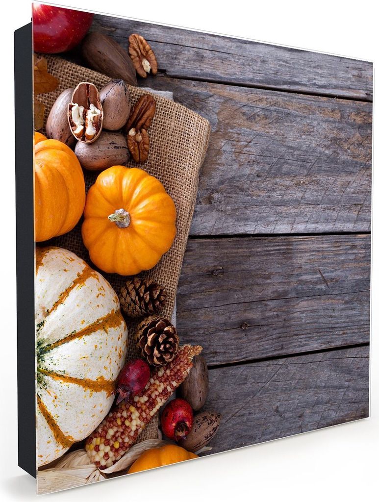 Nachbildung-Schlüsselkasten, Magnetpinnwand und Memoboard mit Glasfront Motiv Kürbisse auf Tisch