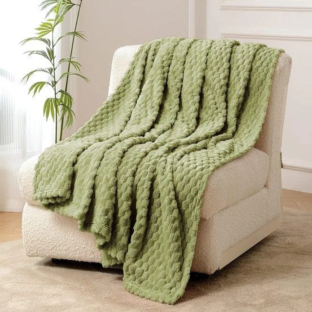 Plaid polaire vert sauge 150x200 cm en microfibre pour lit et canapé