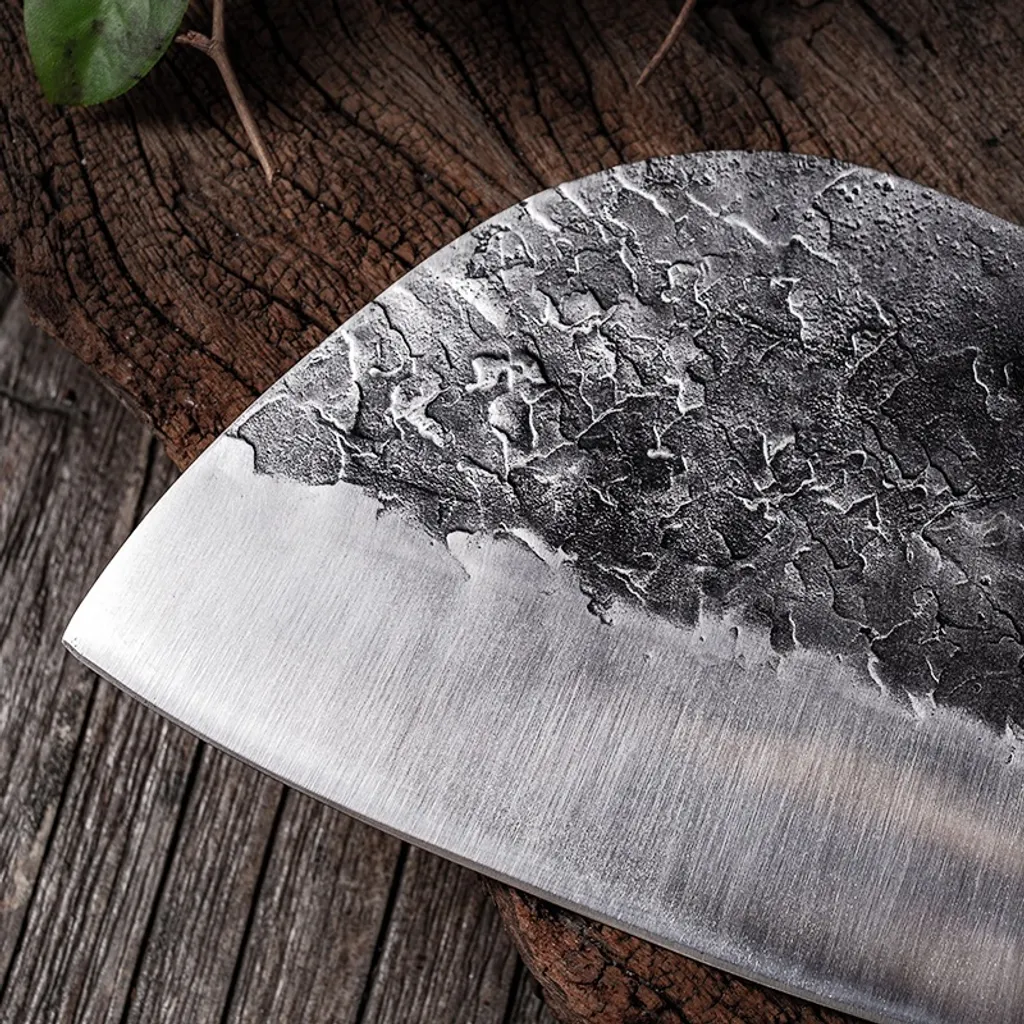 Couteau de cuisine Sapporo pour émincer et trancher avec précision