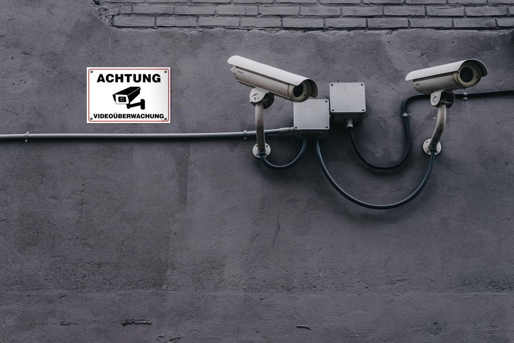 Videoüberwachung Warnschild – 20x30cm, 3mm Hartschaum, Wetterfest, Deutschsprachig „Dieses Gelände Wird Videoüberwacht“