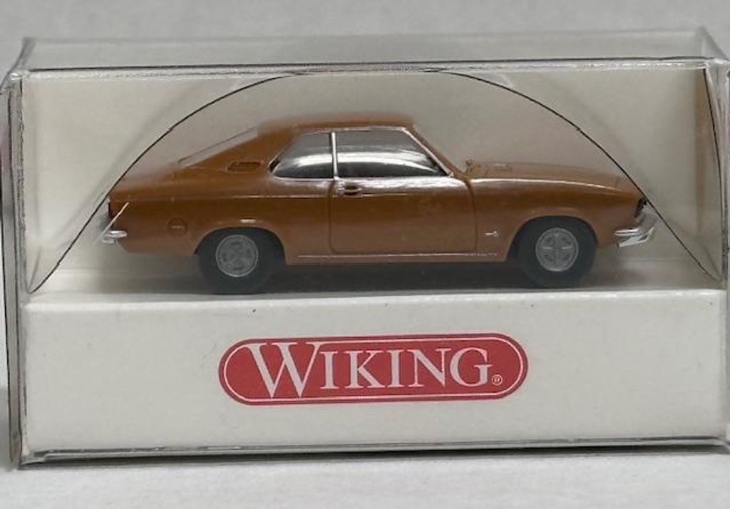 Wiking PKW Opel Manta A hellbraun