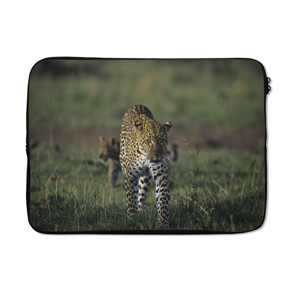MuchoWow Laptop Hülle 13 Zoll Panther in der Savanne in Kenia Laptoptasche - Laptophülle - Sleeve - Rundumschutz