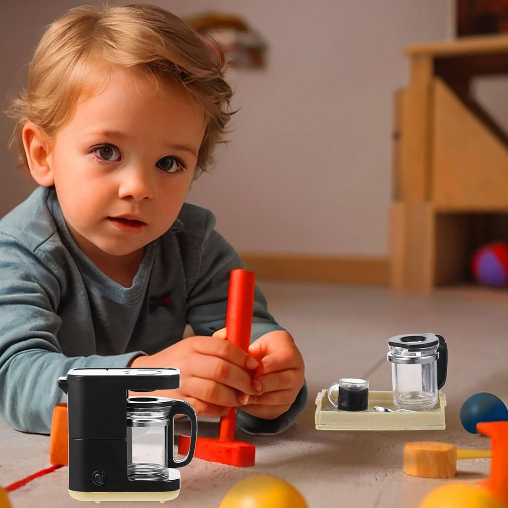 AOZUO 4-teiliges Puppenhaus Miniatur Kaffeemaschine, 1:12 Mini Kaffeemaschine, Plastik Kaffeetasse Löffel Tablett Puppenhaus Dekoration 1:12 Puppe...