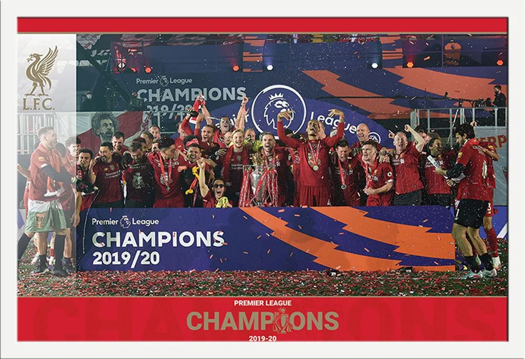 Décoration Murale FC Liverpool Poster Trophy Lift Cadre Blanc Shinsuke MDF