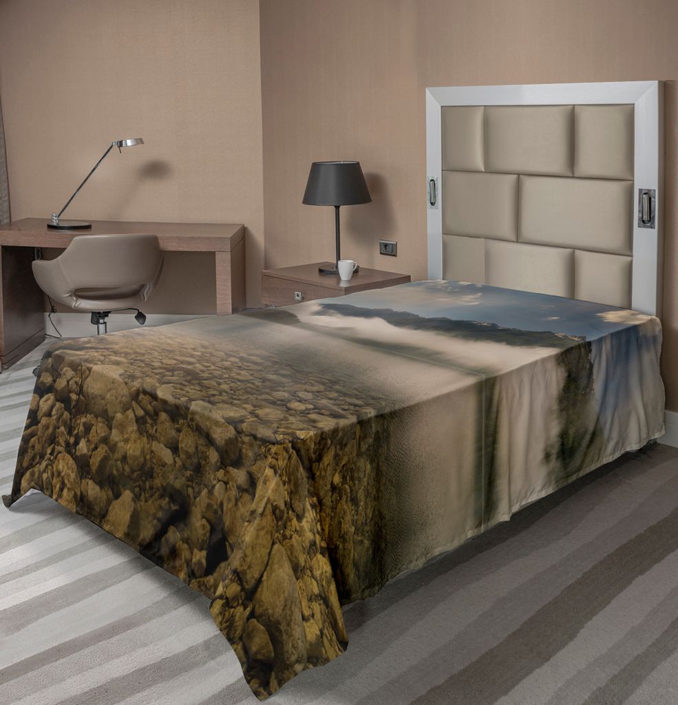 ABAKUHAUS Natur Bettlaken, Alpiner See mit Steinen Felsen im Kristallwasser mit Misty Fogy Clouds Image, weiches bequemes oberes Bettlaken für ein...