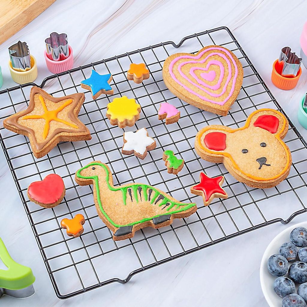 Ausstechformen Kinder Brot und Gemüse 12 Stück