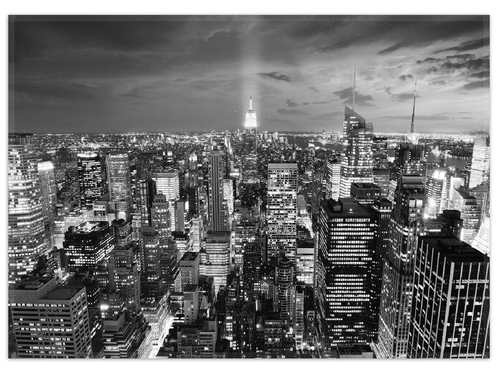Wallario Premium Teppich, Größe 50 x 70 cm, New York bei Nacht - Panoramablick über die Stadt - schwarzweiß