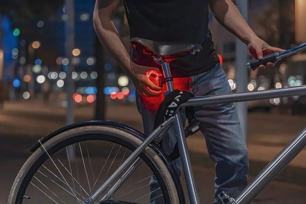AXA Compactline 35 Kit d'éclairage vélo LED rechargeable USB puissant - 5