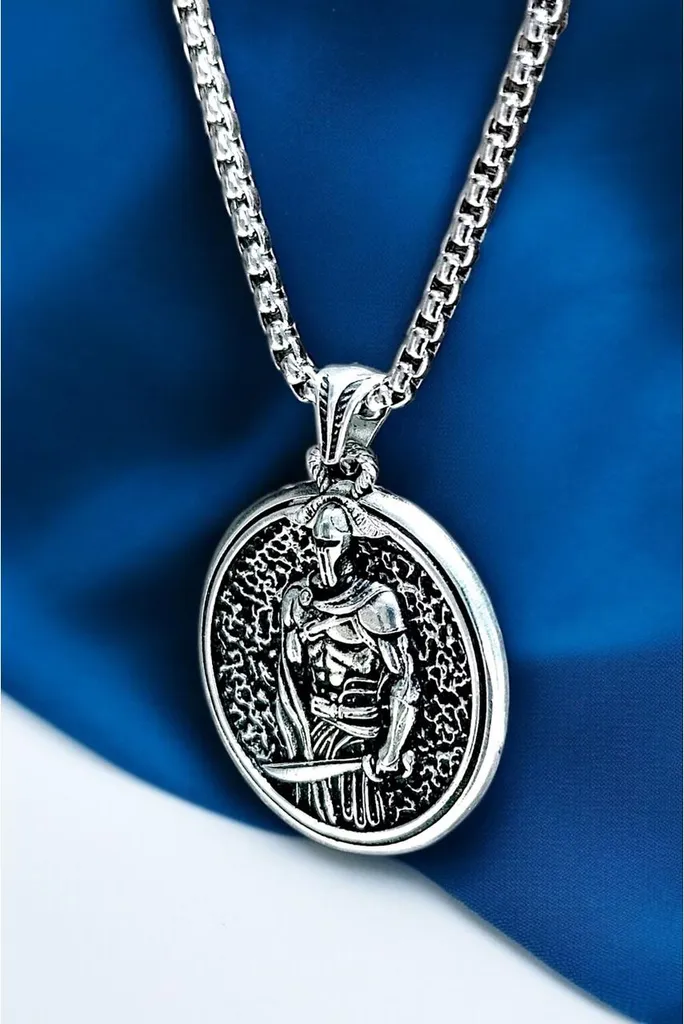 Collier spartiate acier inoxydable inaltérable médaillon haute qualité
