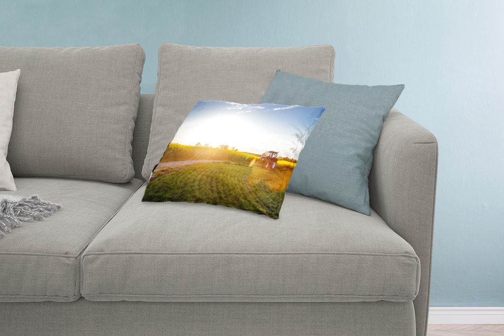 MuchoWow Zierkissen Sofakissen Wohnzimmer Dekokissen 60x40 cm Traktor - Gras - Sonnenuntergang - Kopfkissen - Polster mit Foto