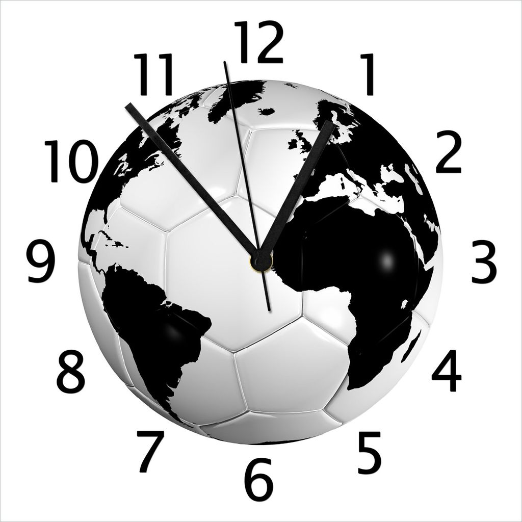 Wallario Design Wanduhr Planet Fußball aus Echtglas, Größe 30 x 30 cm