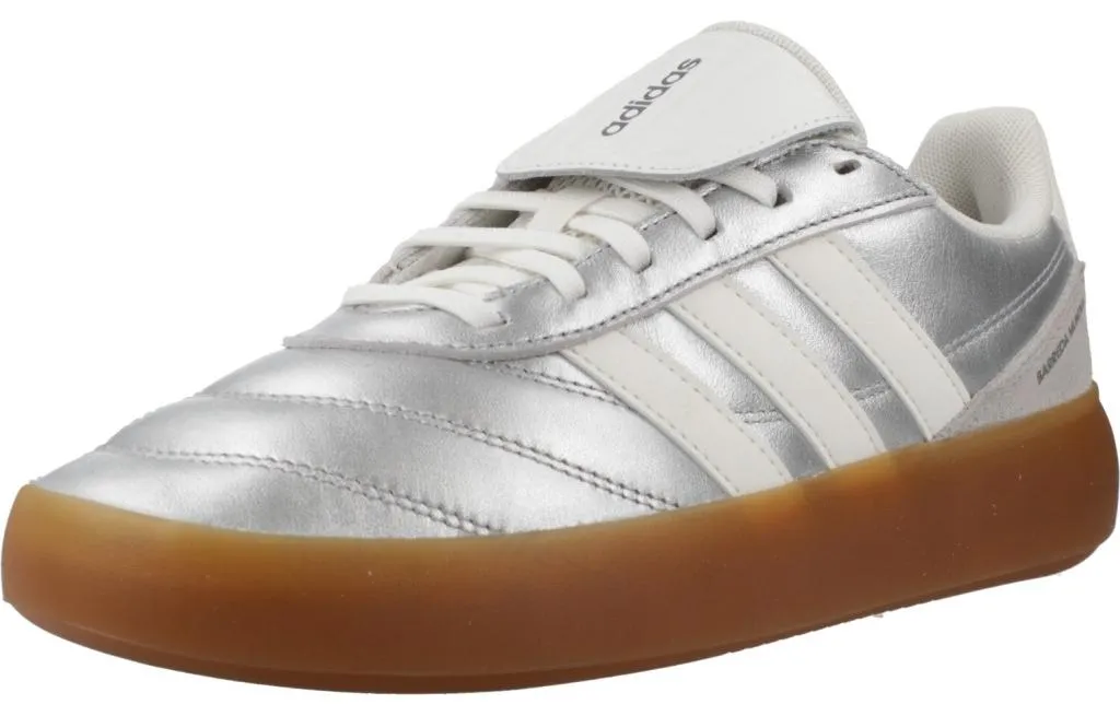 Basket Adidas Barreda Mundial argent anti-douleur aux pieds pour femme