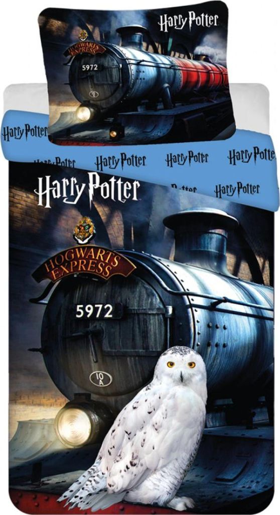 A Harry Potter themed duvet cover and pillowcase set featuring the Hogwarts Express and Hedwig.