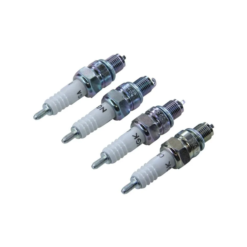 Candela NGK C8HSA Set 4 Pezzi - Scintilla Infinita per i tuoi Viaggi