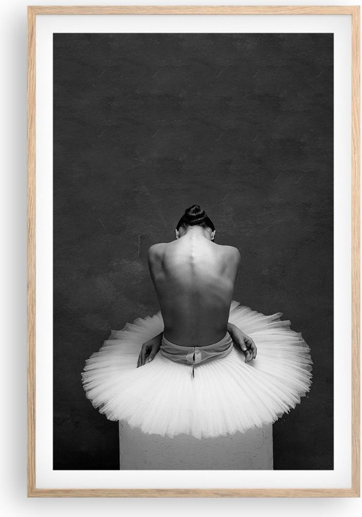 Gerahmtes Poster - Rahmen in heller Eiche - Ballerina Rücken Stück - 61x91,5 cm - Wand Bild - Wanddeko - Wandbilder - Kunstposter - Wandposter - ...