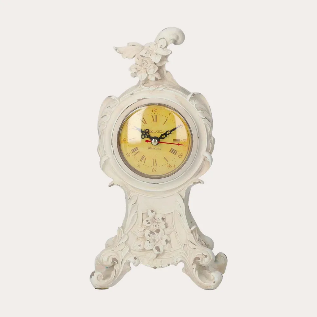 Horloge de Table Baroque Ivoire - Pour une Déco Vintage sans Encombre